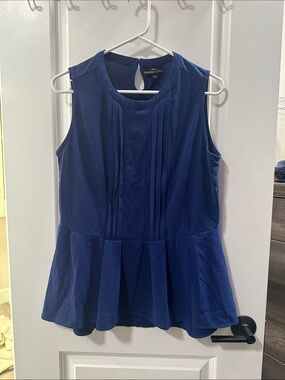 Nursing Queen top medium